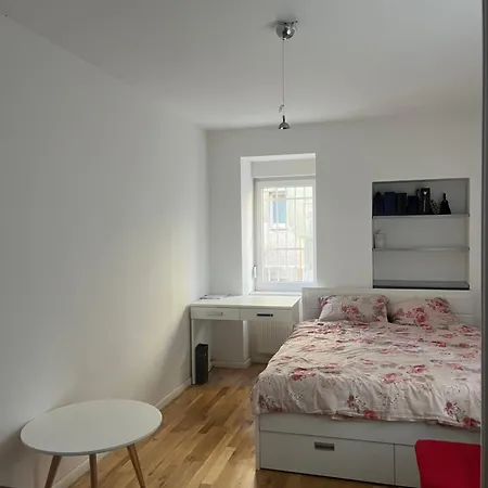 Modern In Center Of سراييفو